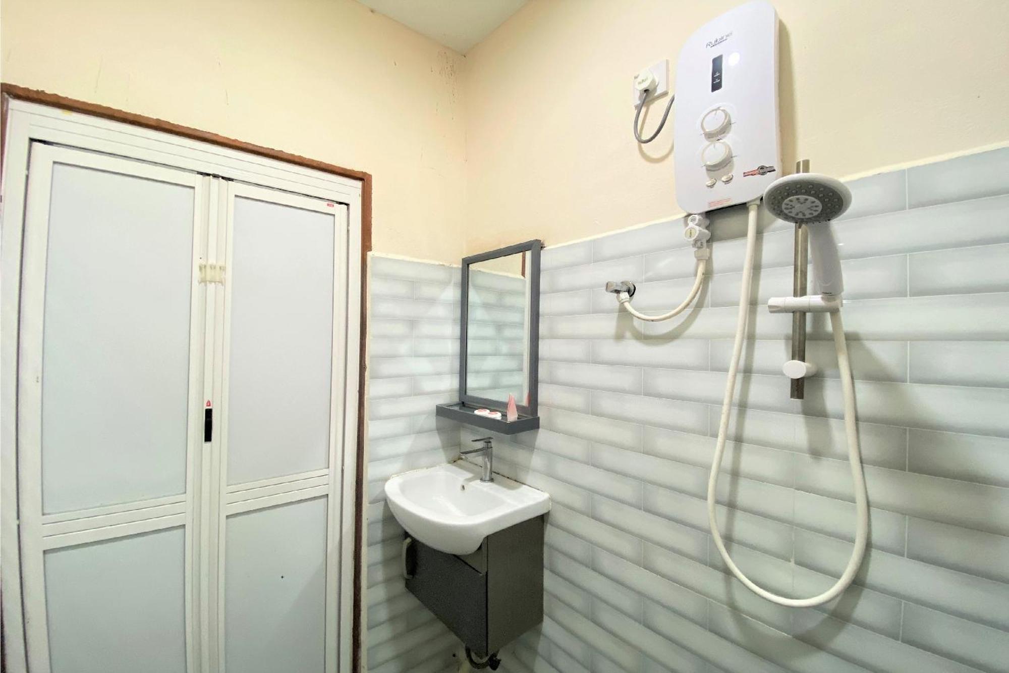 Oyo 90205 Bayu Sintok Motel Changlun Ngoại thất bức ảnh